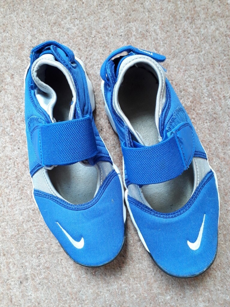 nike rift size 3.5